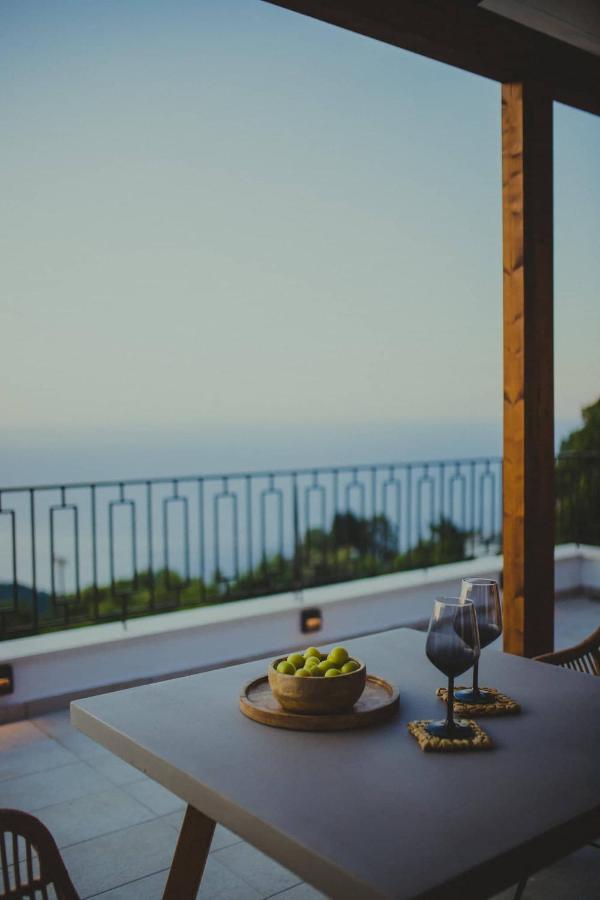 Peri Elxis Luxury Suites Mouresi Exterior photo