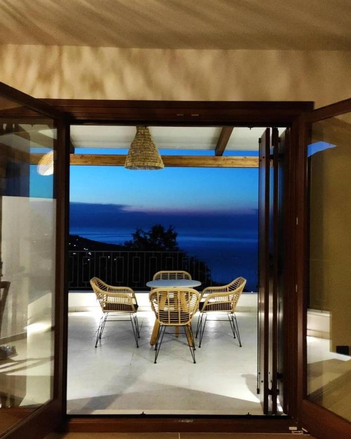 Peri Elxis Luxury Suites Mouresi Exterior photo